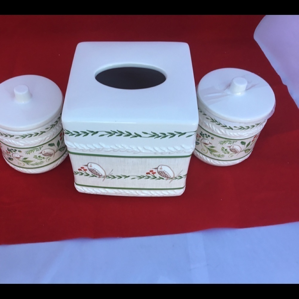 Nwt 3 SET‎ OF AVANTI LUXURY HOME DECOR